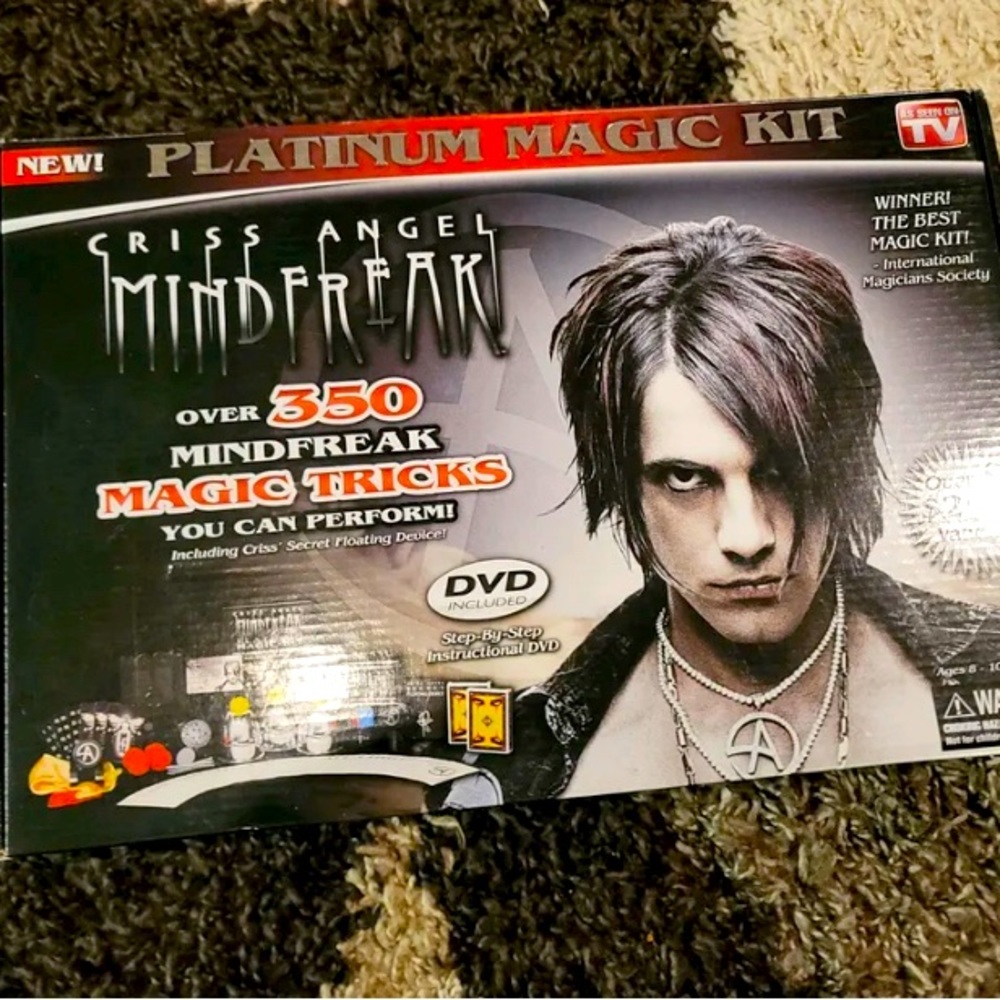 52 Piece Microscope Set and Criss Angel Ultimate Magic Kit - Picture 2 of 6